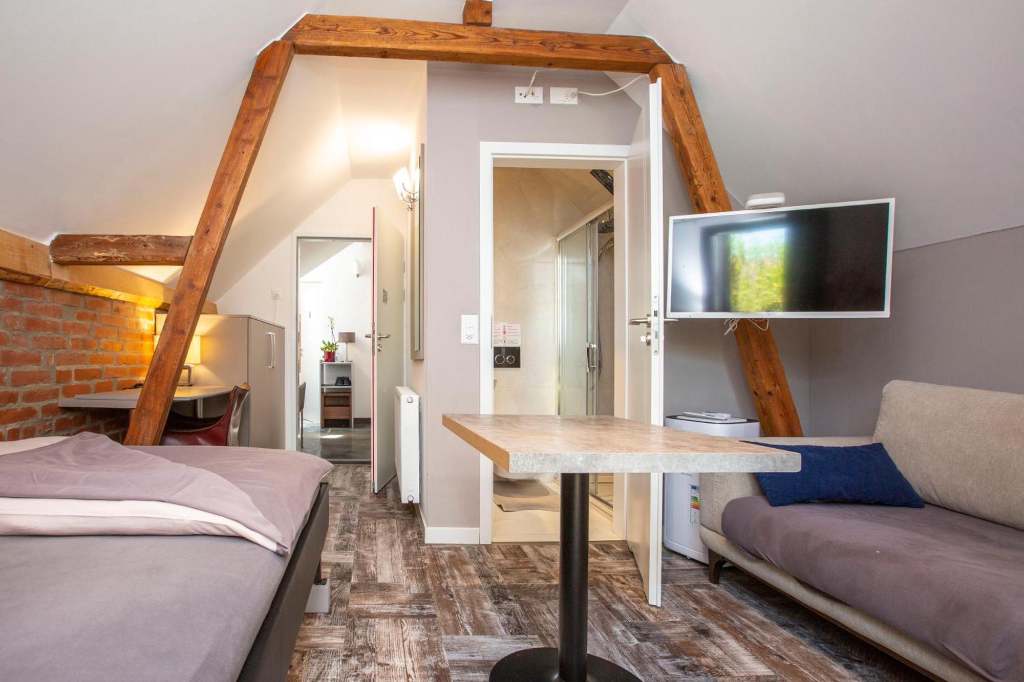 Bnb Comfort Guesthouse Olten - Lostorf Exterior foto
